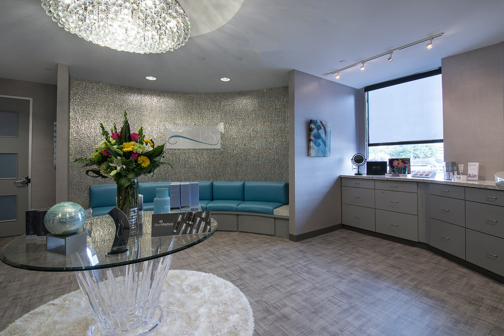 Waiting room of Memorial | Town & Country Surgery Center location